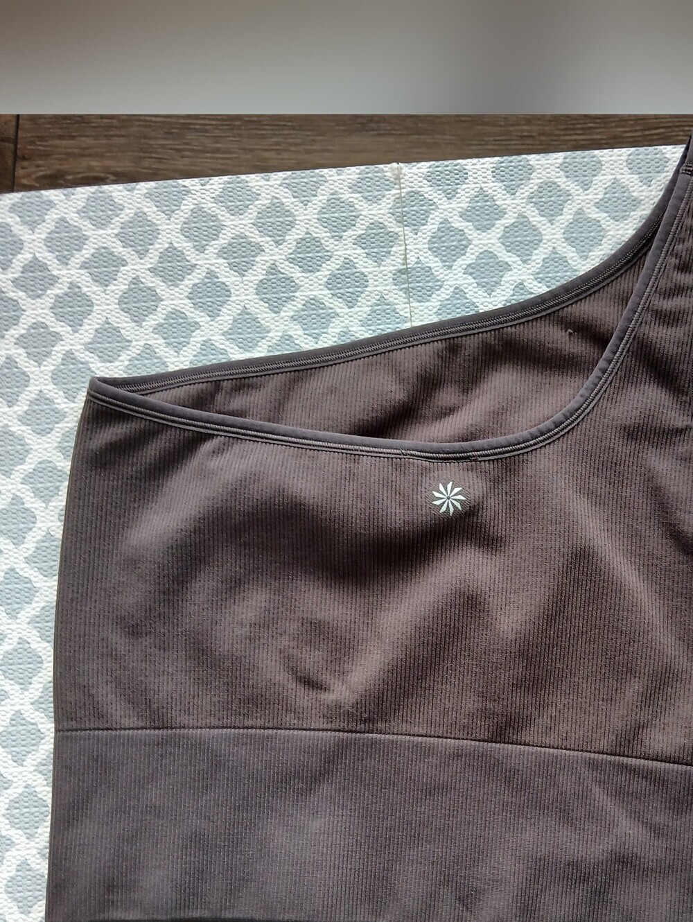 Athleta Aurora Seamless One Shoulder Crop Top Small Athleisure Yoga Dance - Picture 2 of 3